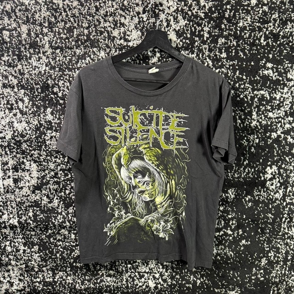 Y2k Suicide Silence Deathcore band tee Size M